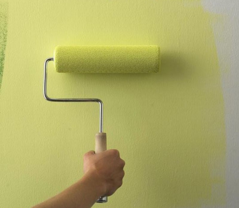 Зачем нужно клеить стеклохолст перед покраской стен